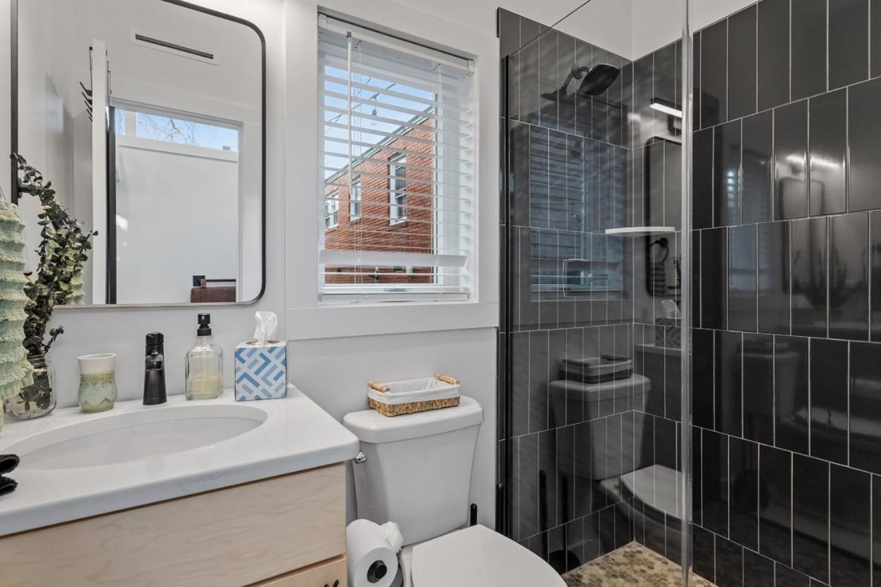 The Acorn - Tiny House In Historic Oakwood Vila Raleigh Exterior foto